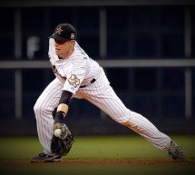 Houston Astros Trade Jed Lowrie to Oakland in 5-player deal