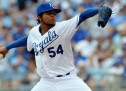 Royals Beat Twins Behind Ervin Santana