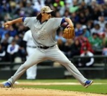 Jeff Samardzija Pitches 2-Hit Shutout Against White Sox