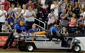 Image for Atlanta Braves Tim Hudson Leaves Game After Ankle Injury